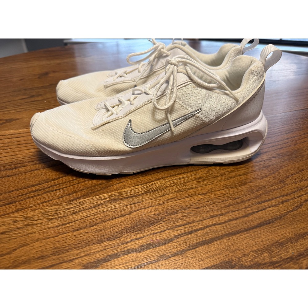 Nike Air Max INTRLK Lite White Metallic Silver Womens Shoes DV5695-100 Size 11
